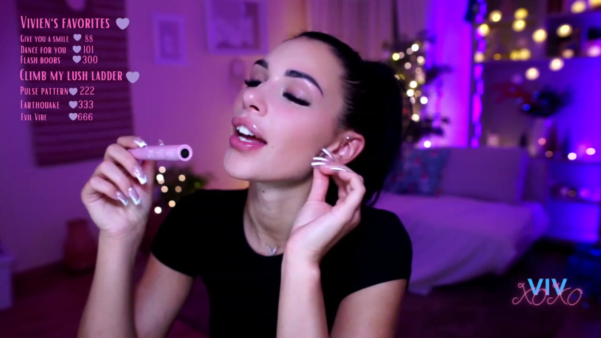 Gallery image thumbnail from kerelai's myfreecams stream on, 12/11/2022, 16:14 image 17 of 20