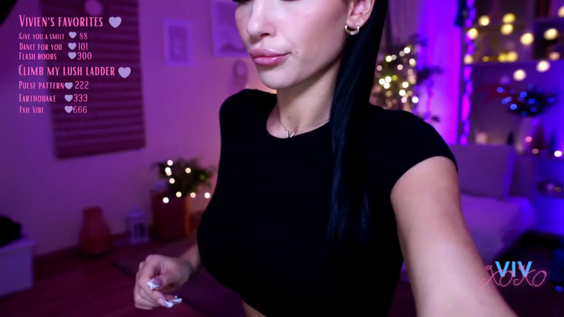 Gallery image thumbnail from kerelai's myfreecams stream on, 12/11/2022, 16:14 image 8 of 20