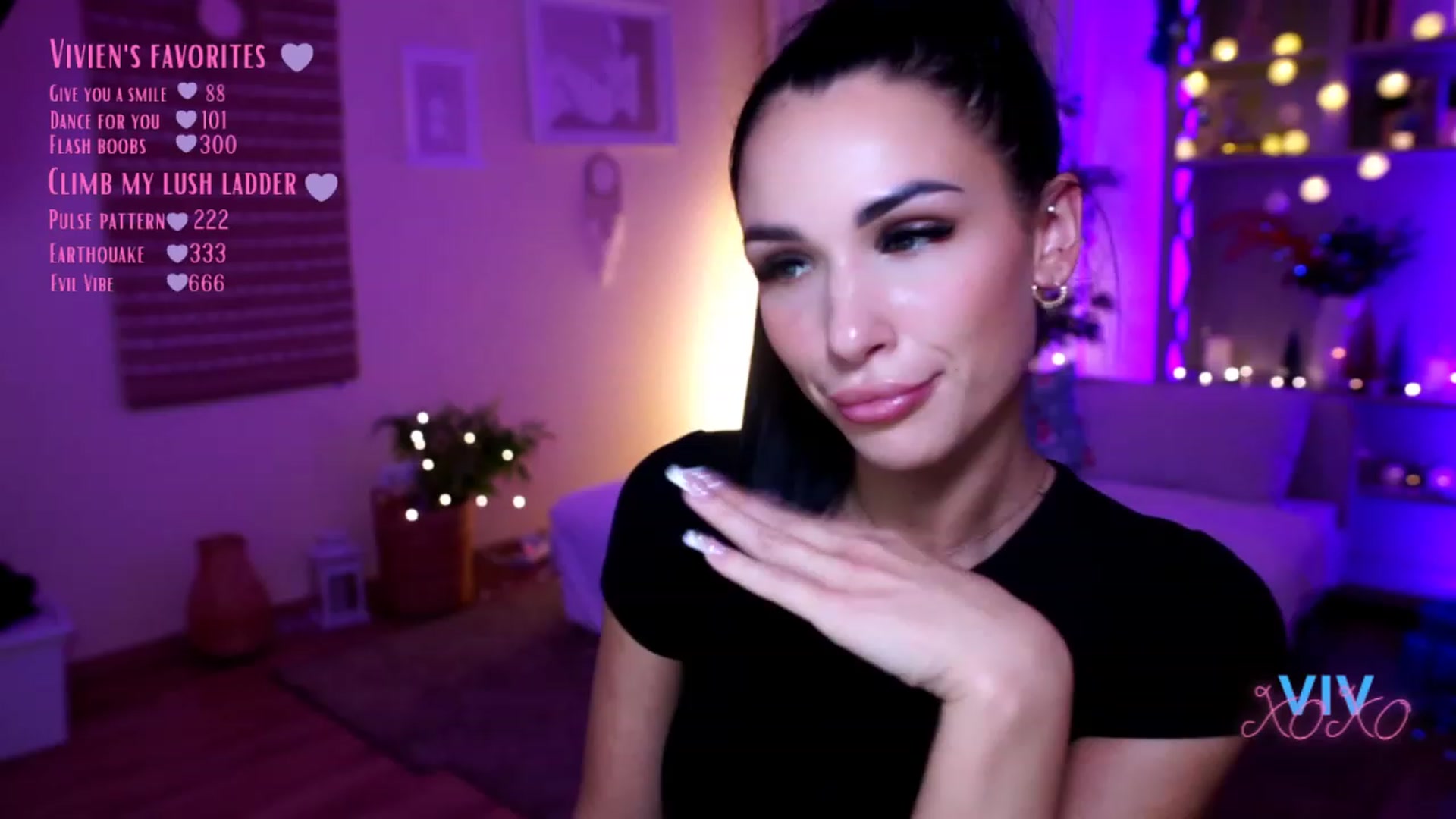 Gallery image thumbnail from kerelai's myfreecams stream on, 12/11/2022, 17:58 image 11 of 20