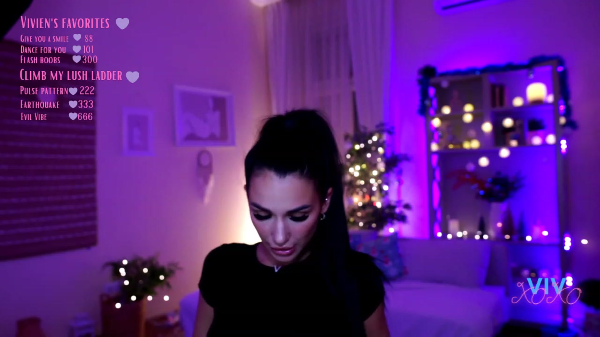 Gallery image thumbnail from kerelai's myfreecams stream on, 12/11/2022, 17:58 image 10 of 20
