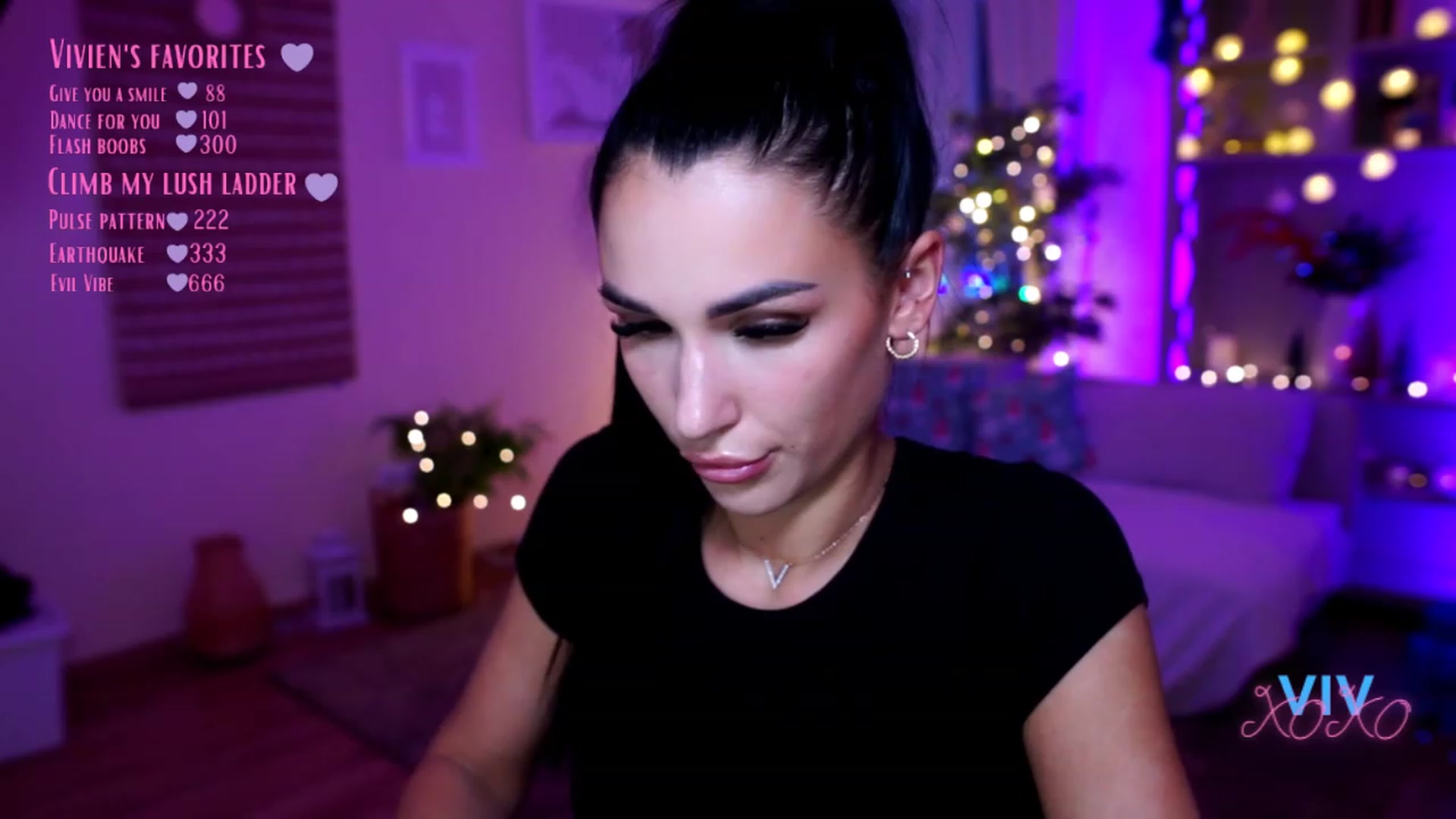 Gallery image thumbnail from kerelai's myfreecams stream on, 12/11/2022, 17:58 image 14 of 20