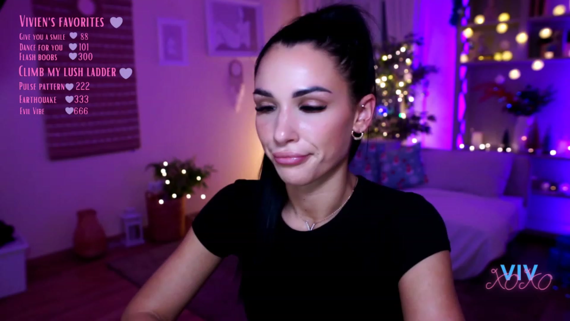 Gallery image thumbnail from kerelai's myfreecams stream on, 12/11/2022, 17:58 image 12 of 20