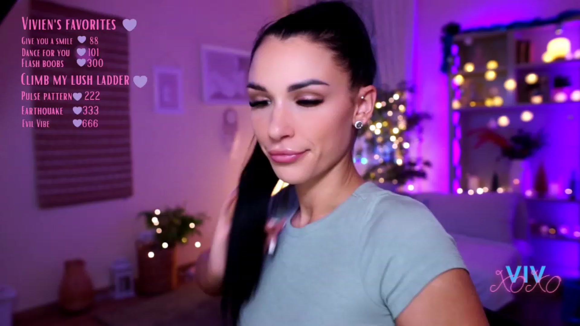 Gallery image thumbnail from kerelai's myfreecams stream on, 12/19/2022, 20:48 image 15 of 20