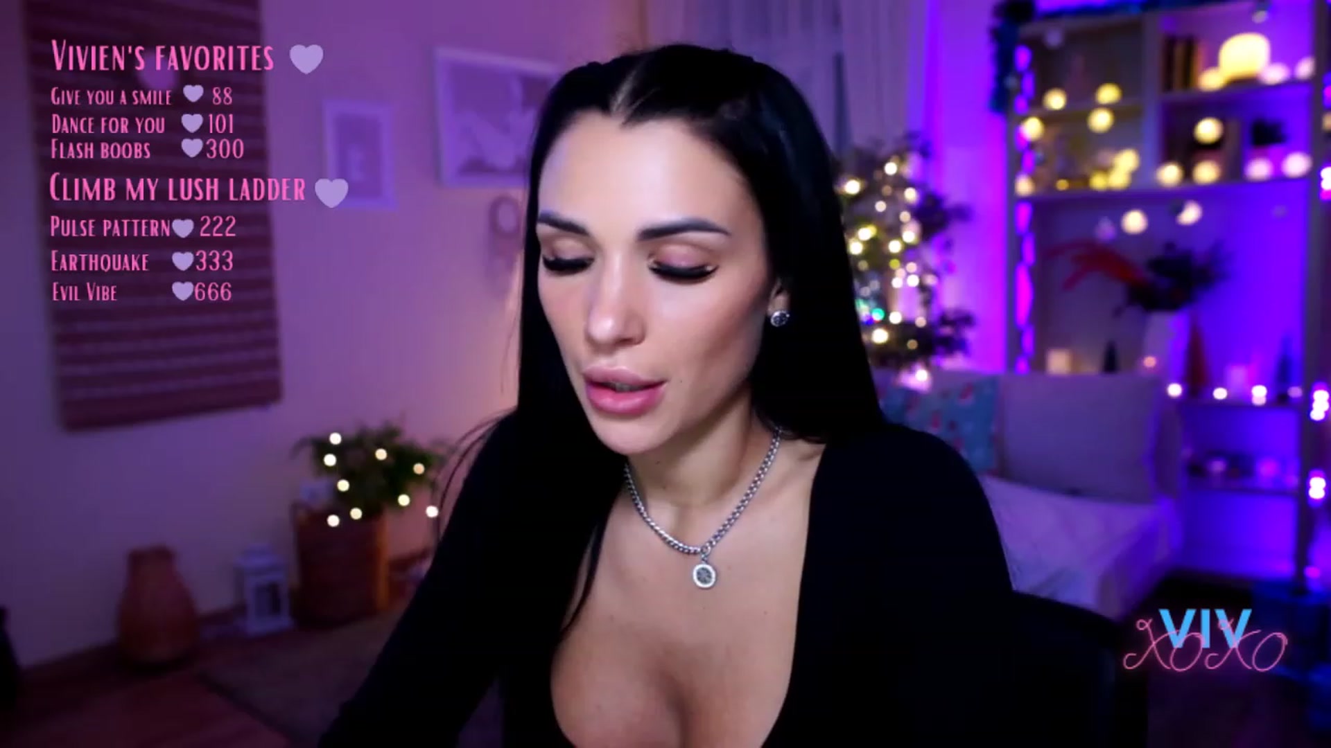 Gallery image thumbnail from kerelai's myfreecams stream on, 12/23/2022, 20:59 image 15 of 20