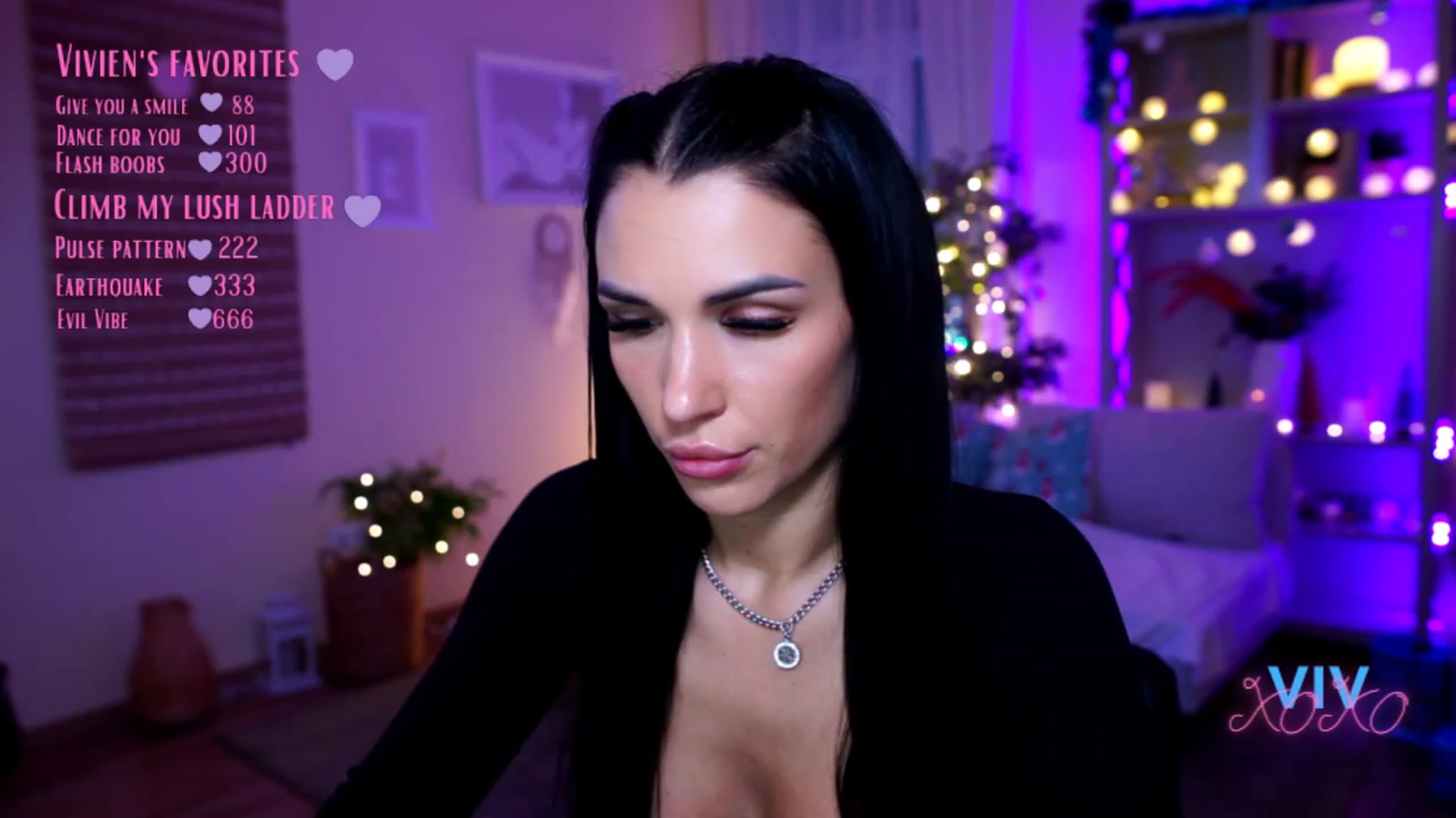 Gallery image thumbnail from kerelai's myfreecams stream on, 12/23/2022, 20:59 image 20 of 20