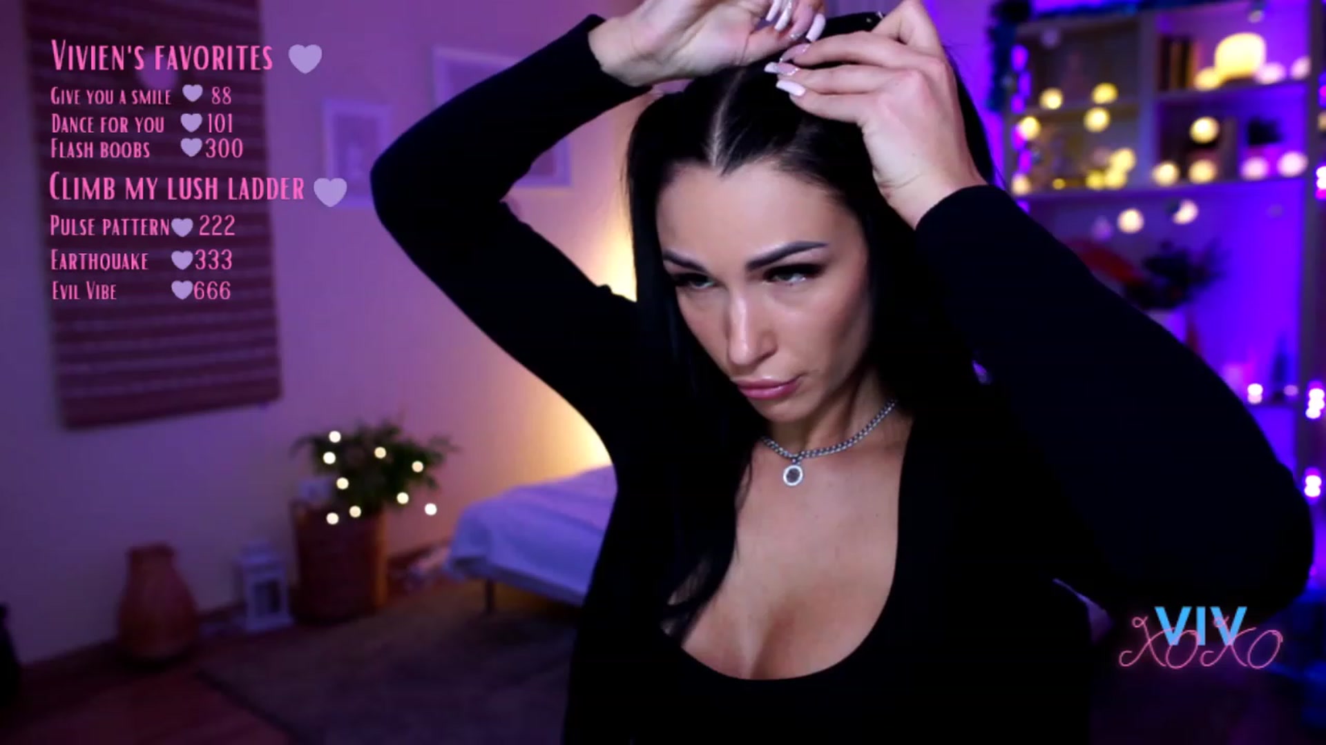 Gallery image thumbnail from kerelai's myfreecams stream on, 12/23/2022, 20:59 image 4 of 20