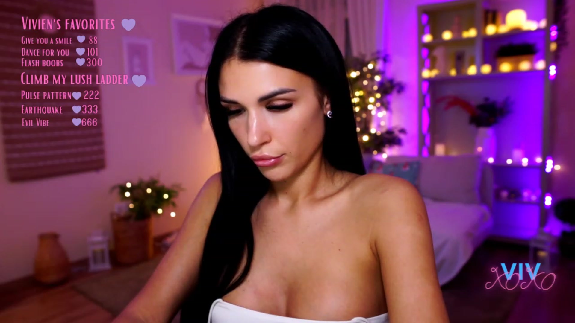 Gallery image thumbnail from kerelai's myfreecams stream on, 12/29/2022, 15:29 image 20 of 20