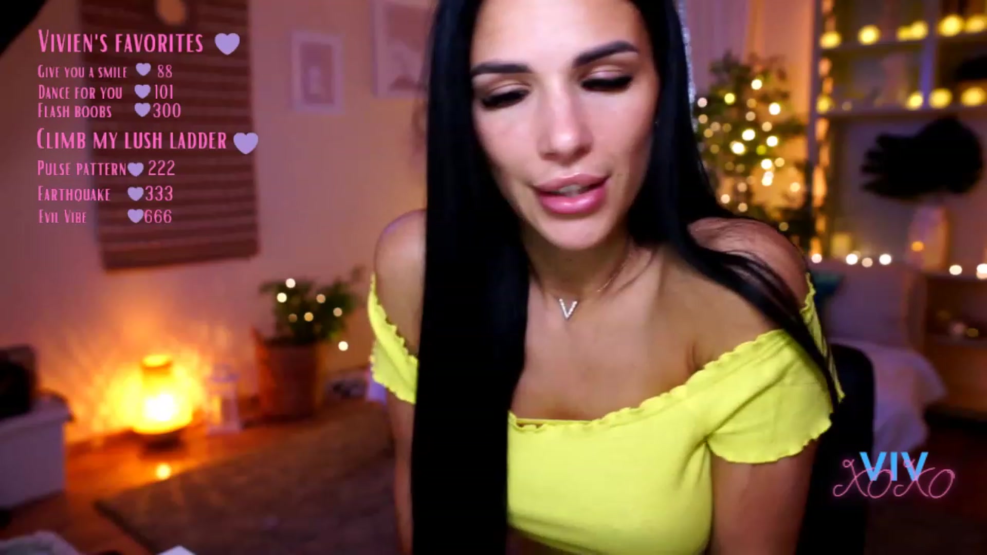 Gallery image thumbnail from kerelai's myfreecams stream on, 01/03/2023, 12:57 image 18 of 20