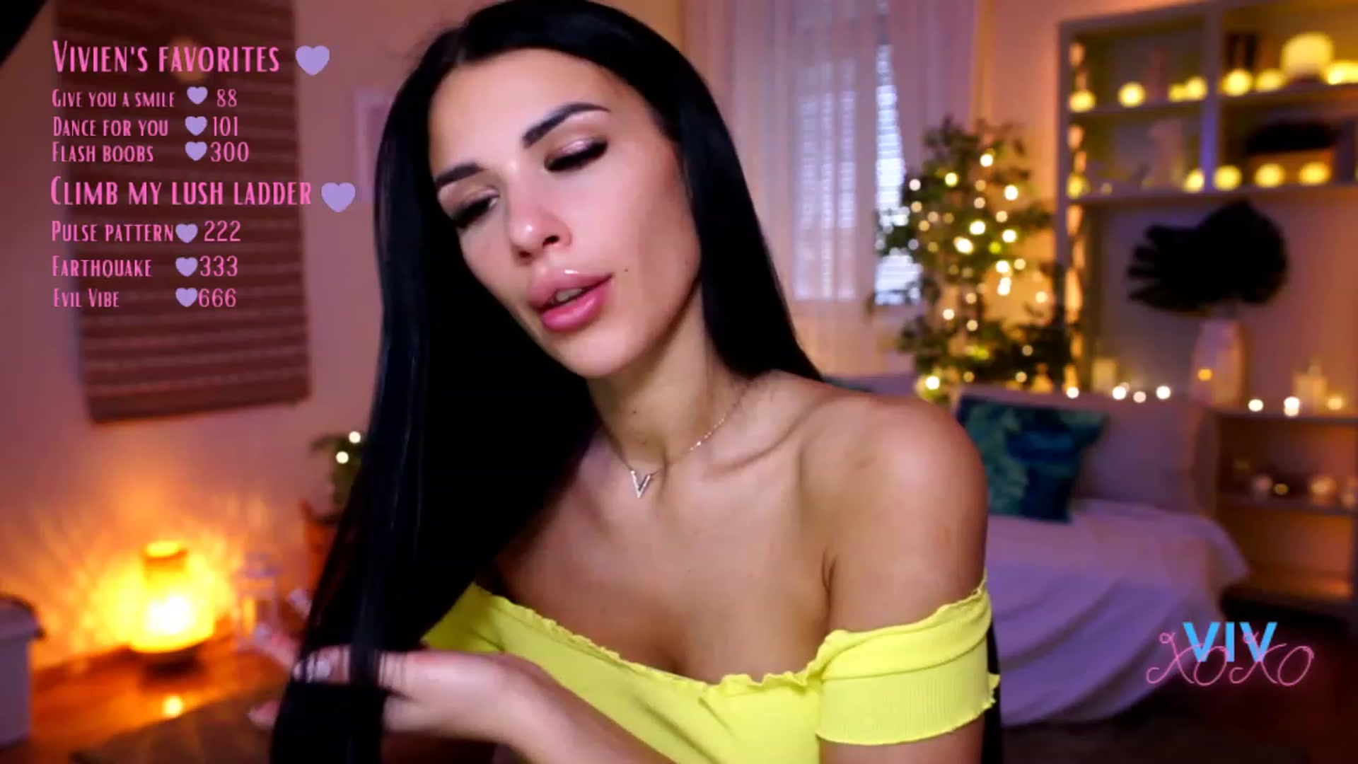 Gallery image thumbnail from kerelai's myfreecams stream on, 01/03/2023, 12:57 image 8 of 20