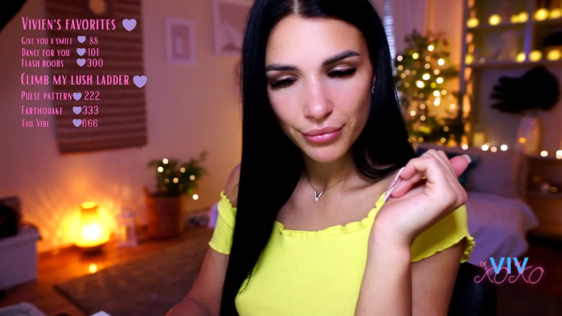 Gallery image thumbnail from kerelai's myfreecams stream on, 01/03/2023, 12:57 image 17 of 20