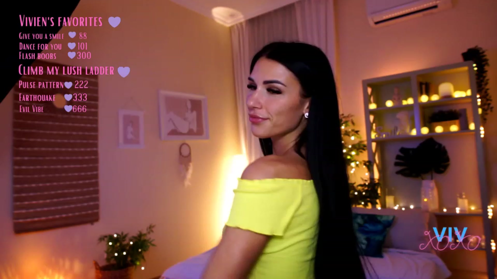 Gallery image thumbnail from kerelai's myfreecams stream on, 01/03/2023, 12:57 image 19 of 20