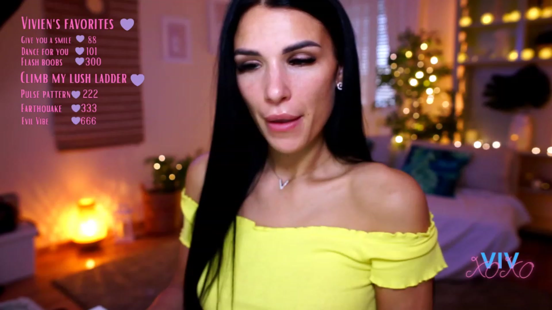 Gallery image thumbnail from kerelai's myfreecams stream on, 01/03/2023, 12:57 image 15 of 20