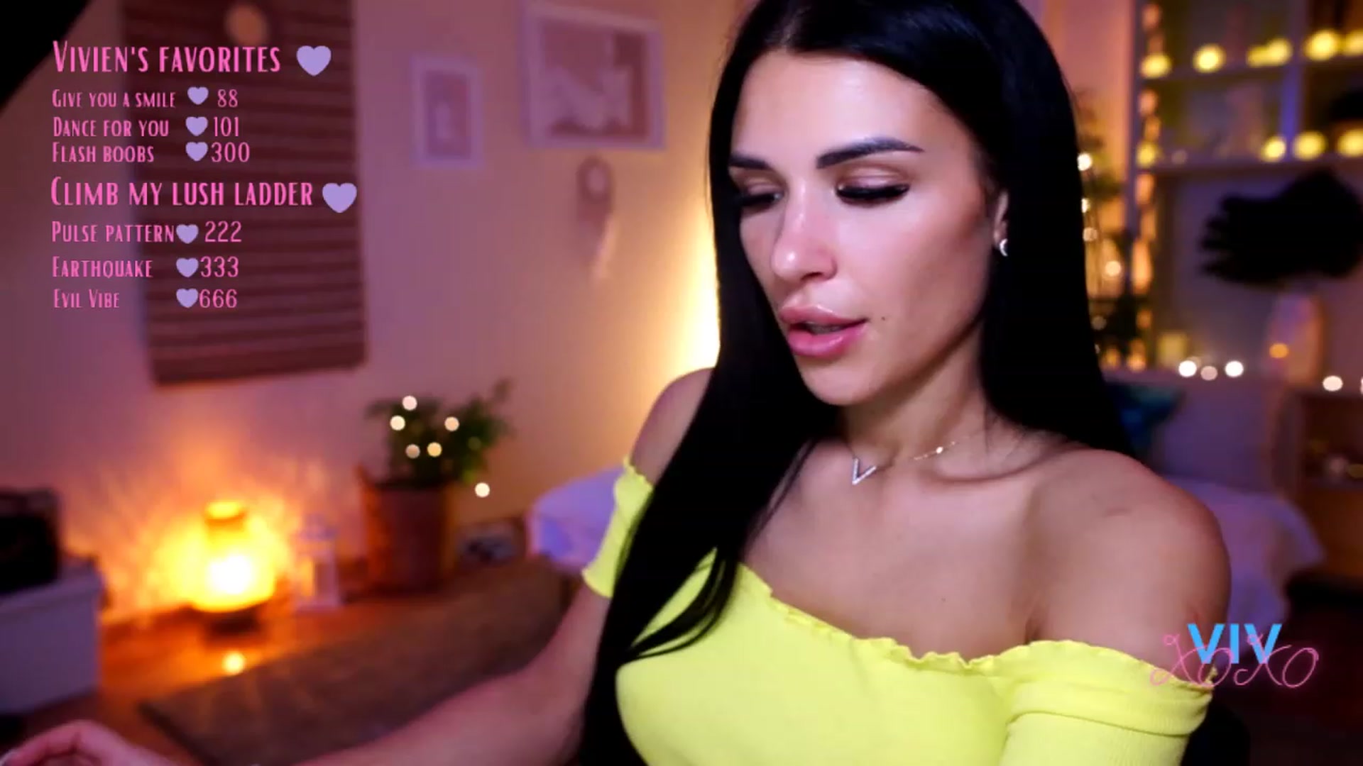 Gallery image thumbnail from kerelai's myfreecams stream on, 01/03/2023, 14:16 image 14 of 20