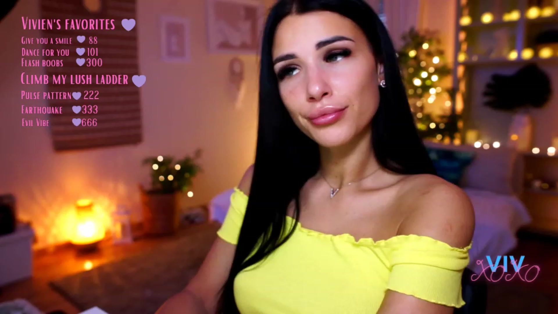 Gallery image thumbnail from kerelai's myfreecams stream on, 01/03/2023, 14:16 image 6 of 20