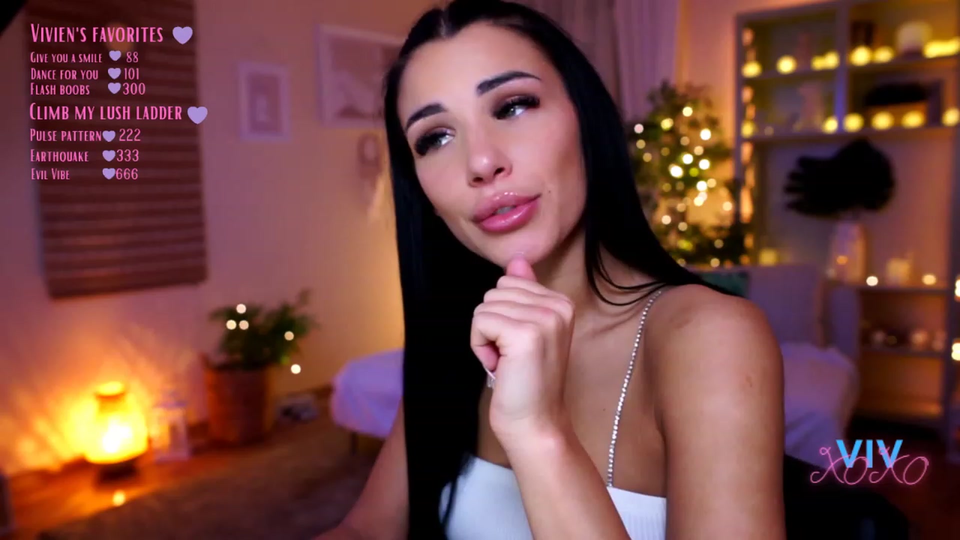 Gallery image thumbnail from kerelai's myfreecams stream on, 01/05/2023, 17:08 image 1 of 20