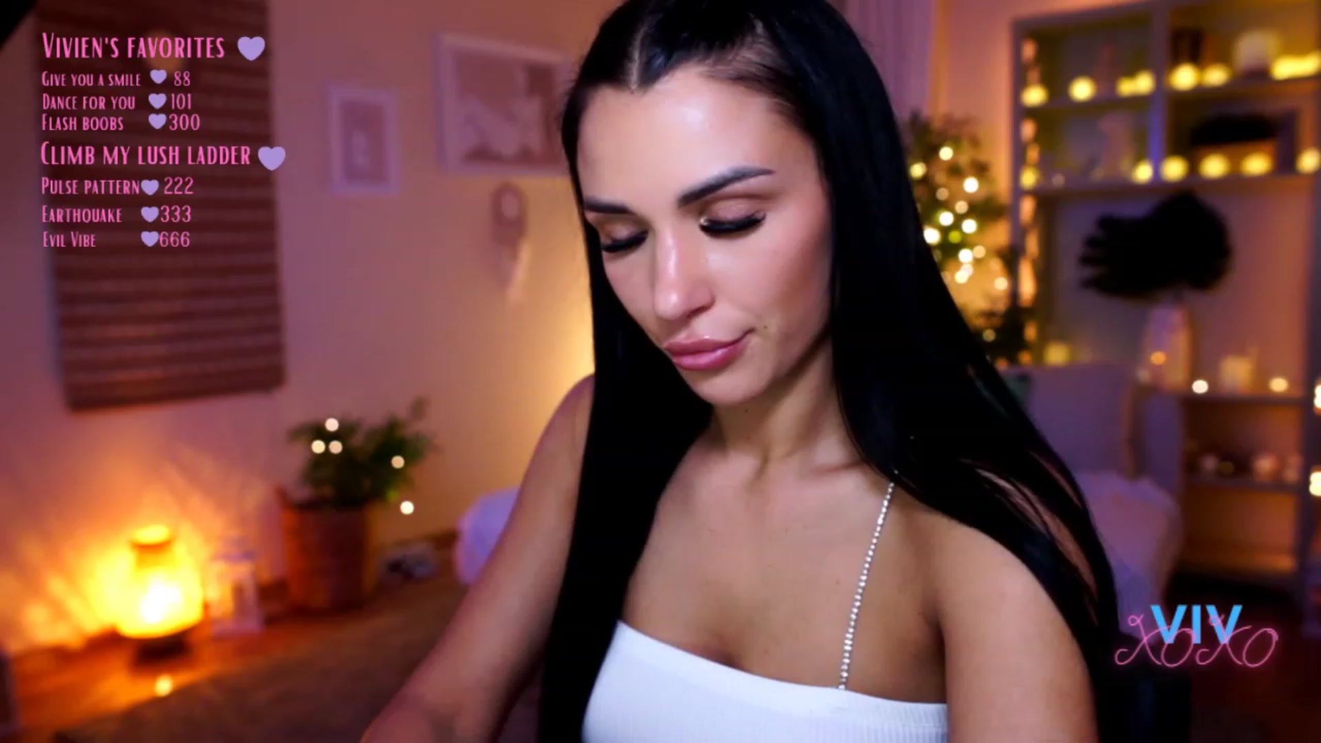 Gallery image thumbnail from kerelai's myfreecams stream on, 01/05/2023, 17:08 image 4 of 20