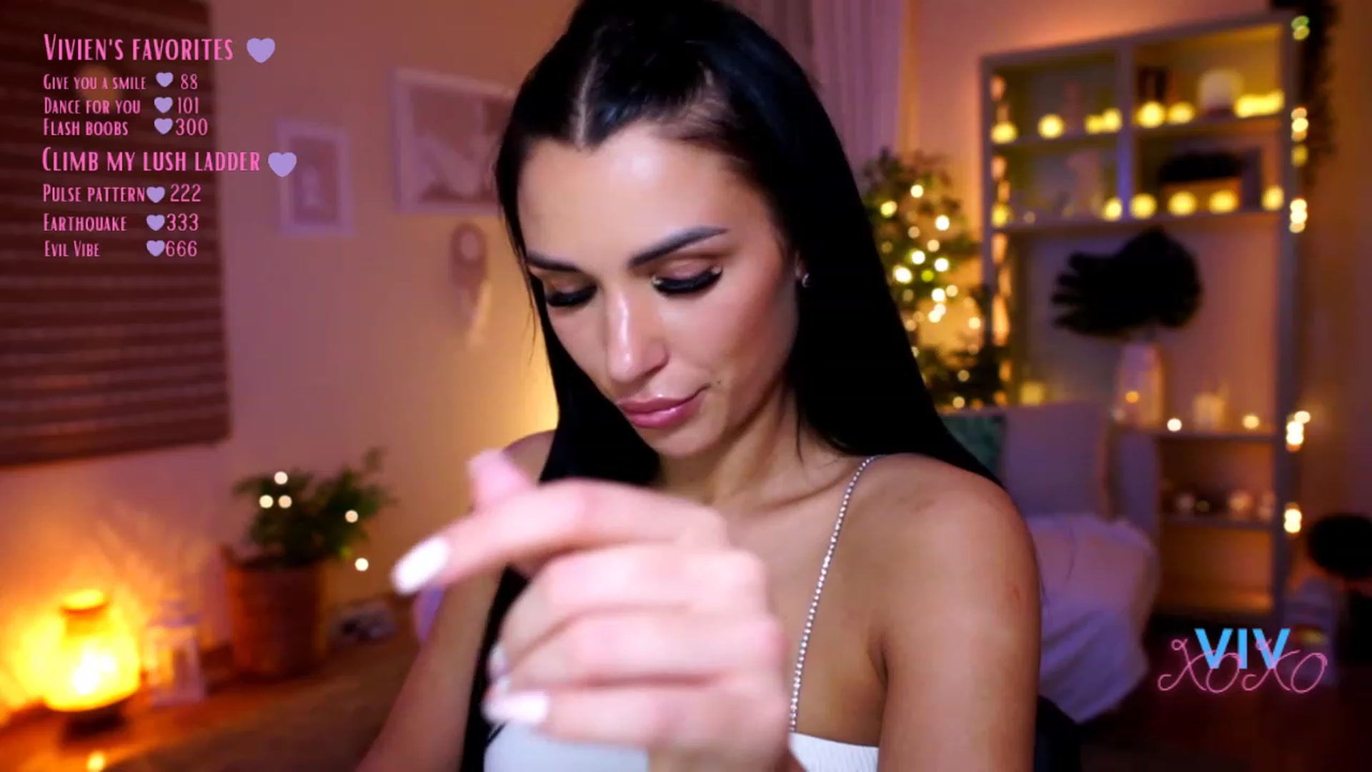 Gallery image thumbnail from kerelai's myfreecams stream on, 01/05/2023, 17:08 image 16 of 20