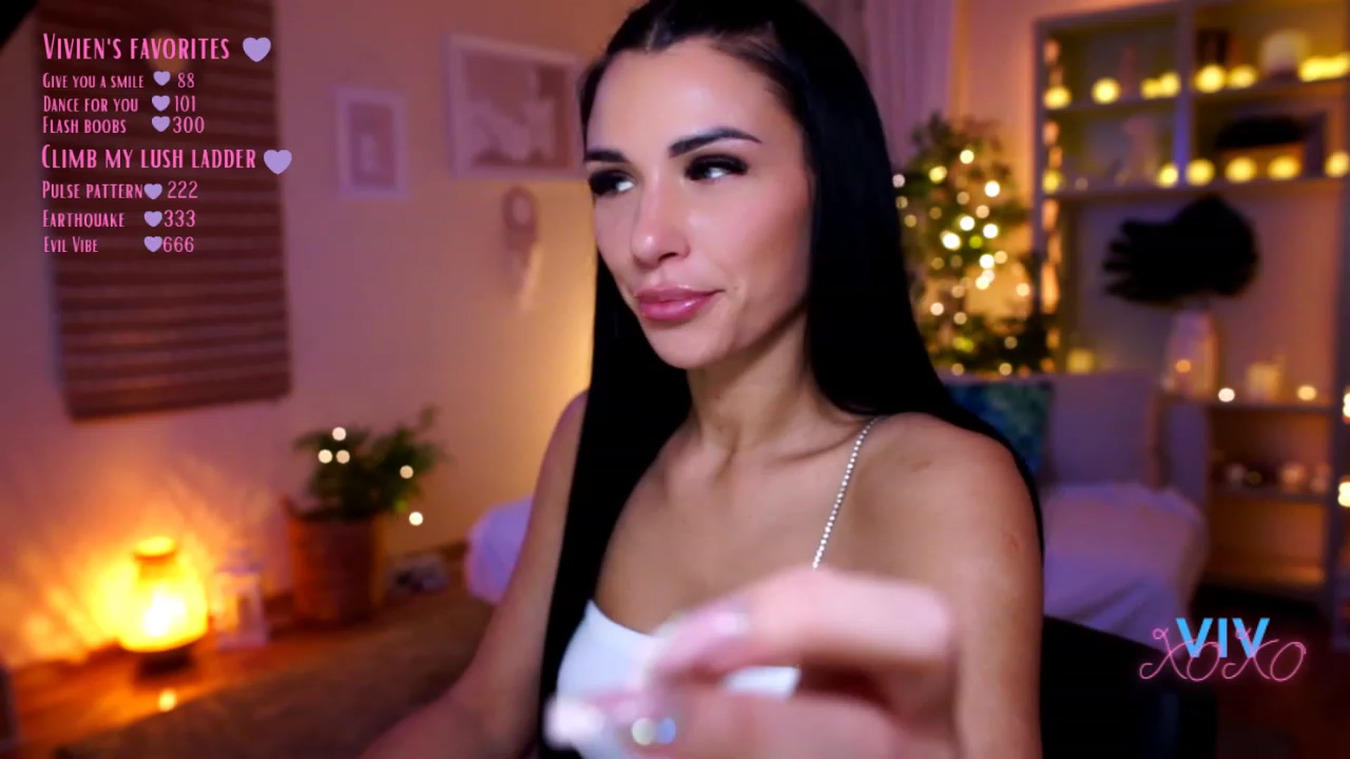 Gallery image thumbnail from kerelai's myfreecams stream on, 01/05/2023, 17:08 image 6 of 20