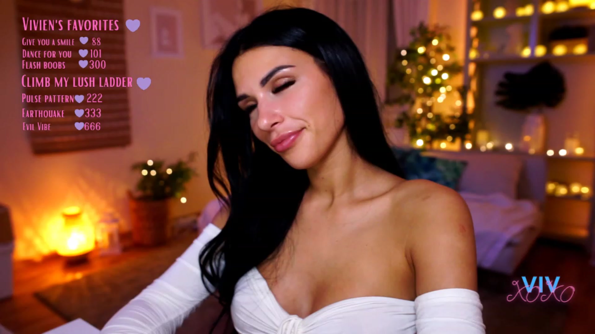 Gallery image thumbnail from kerelai's myfreecams stream on, 01/06/2023, 21:23 image 19 of 20