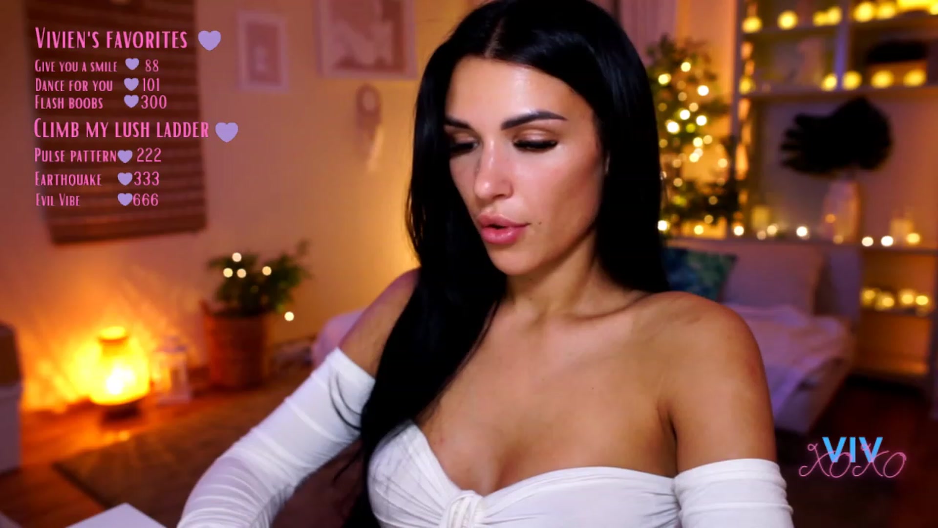 Gallery image thumbnail from kerelai's myfreecams stream on, 01/06/2023, 21:23 image 20 of 20