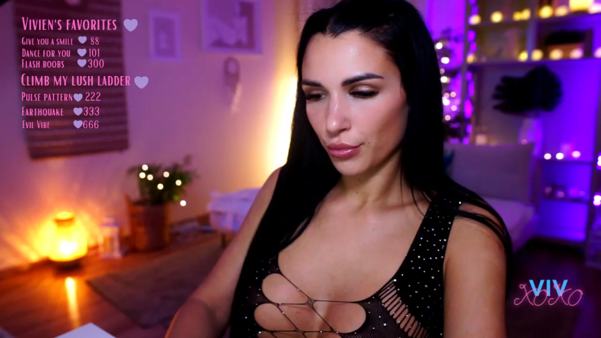 Gallery image thumbnail from kerelai's myfreecams stream on, 01/09/2023, 19:27 image 9 of 20