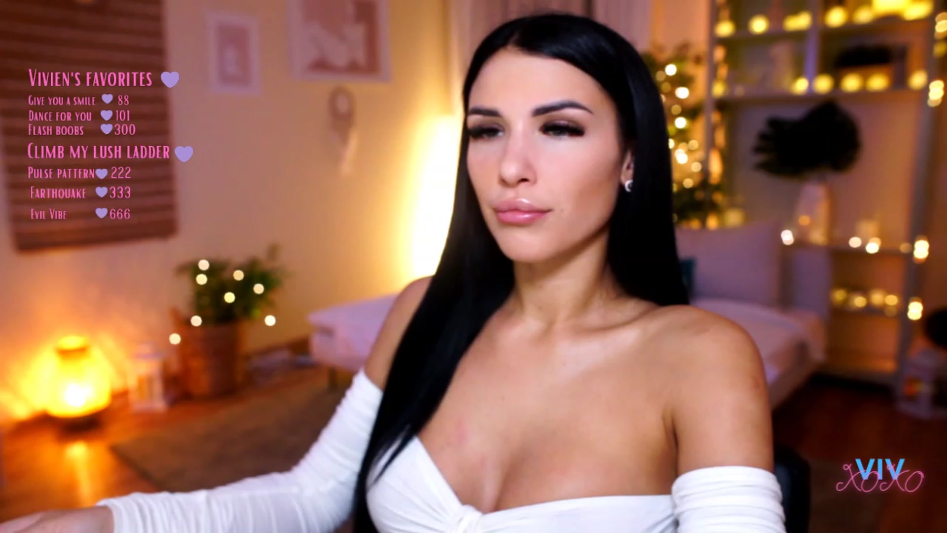 Gallery image thumbnail from kerelai's myfreecams stream on, 01/12/2023, 18:29 image 2 of 20