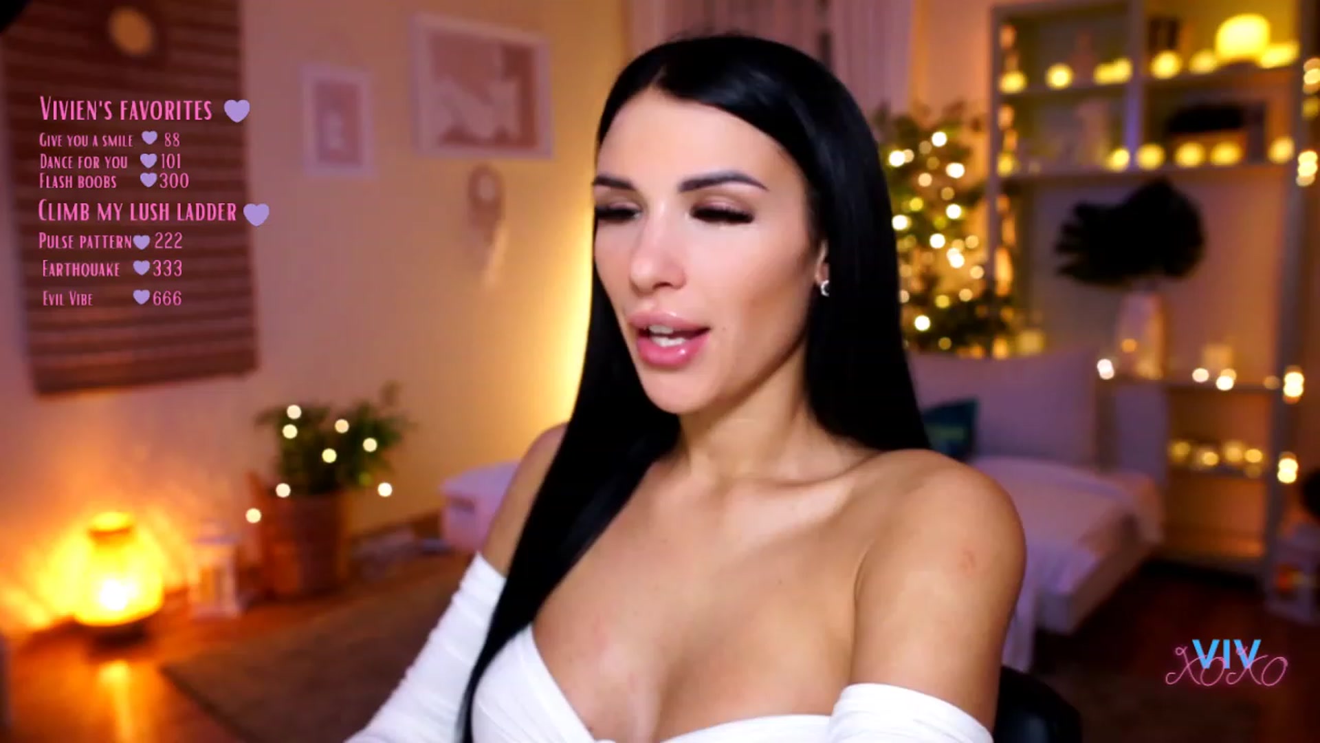 Gallery image thumbnail from kerelai's myfreecams stream on, 01/12/2023, 18:29 image 5 of 20