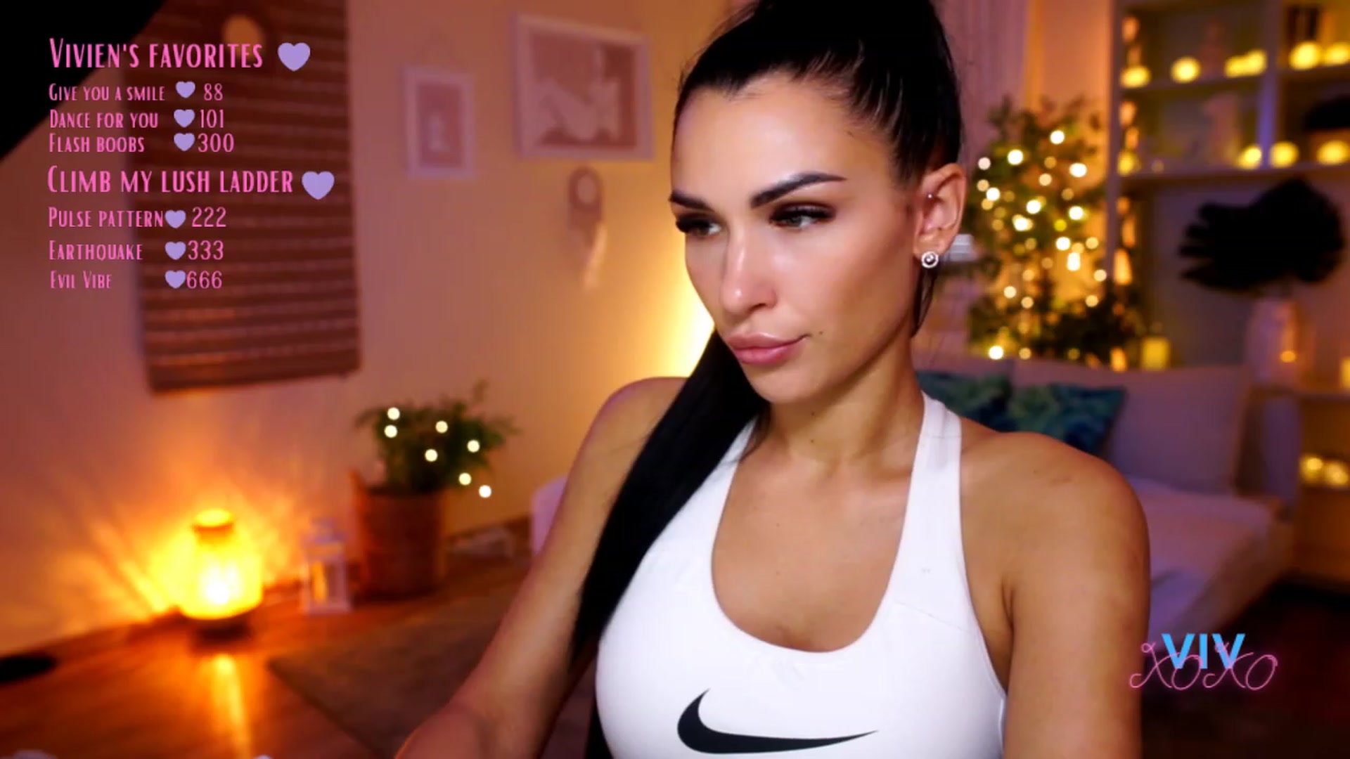 Gallery image thumbnail from kerelai's myfreecams stream on, 01/19/2023, 12:58 image 6 of 20