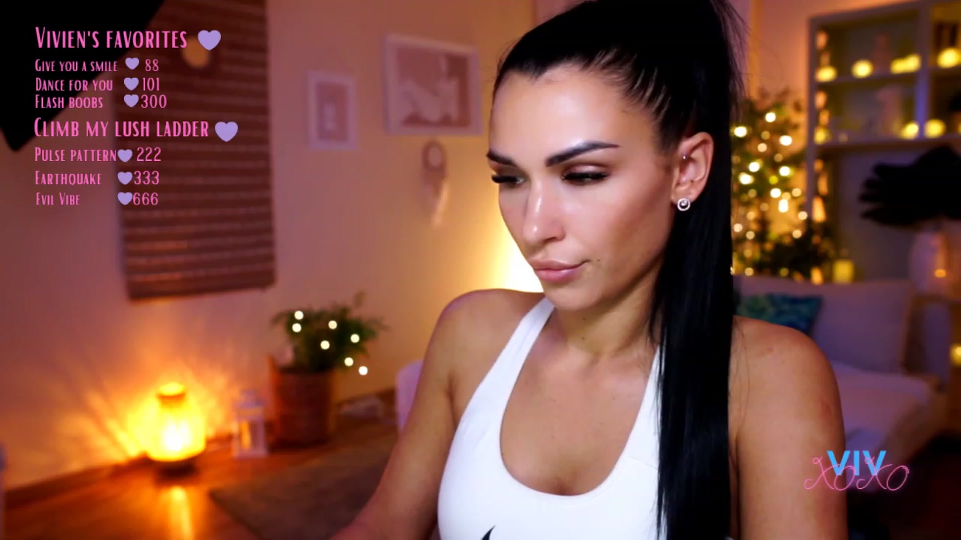 Gallery image thumbnail from kerelai's myfreecams stream on, 01/19/2023, 12:58 image 19 of 20