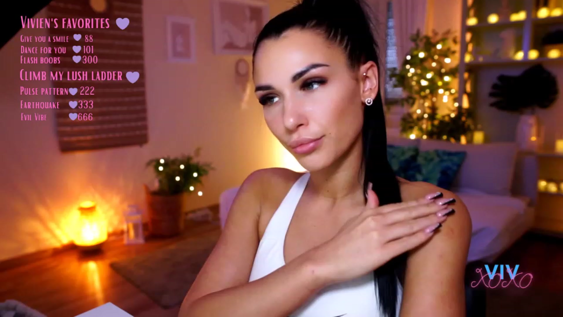 Gallery image thumbnail from kerelai's myfreecams stream on, 01/19/2023, 12:58 image 16 of 20