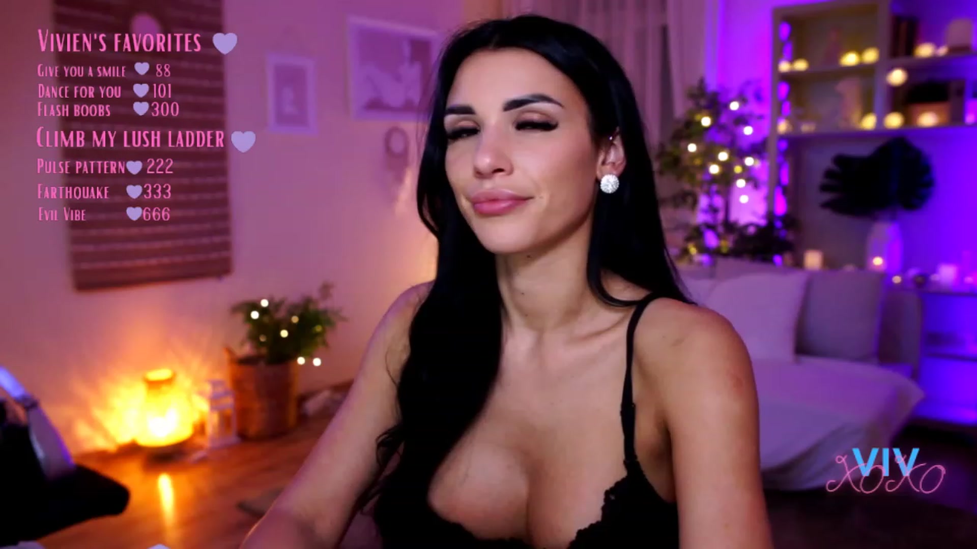 Gallery image thumbnail from kerelai's myfreecams stream on, 02/10/2023, 21:20 image 16 of 20