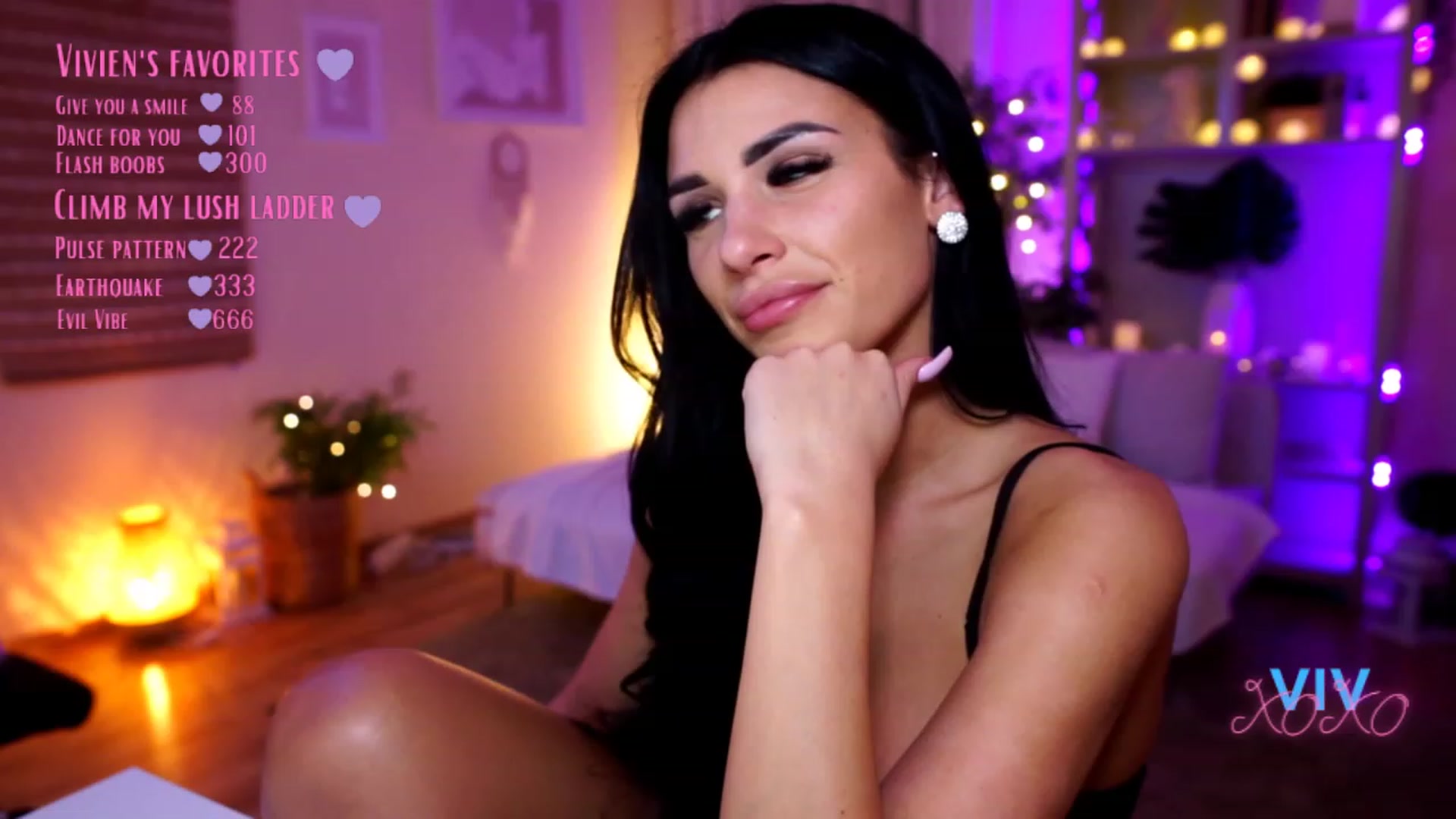 Gallery image thumbnail from kerelai's myfreecams stream on, 02/10/2023, 21:20 image 5 of 20