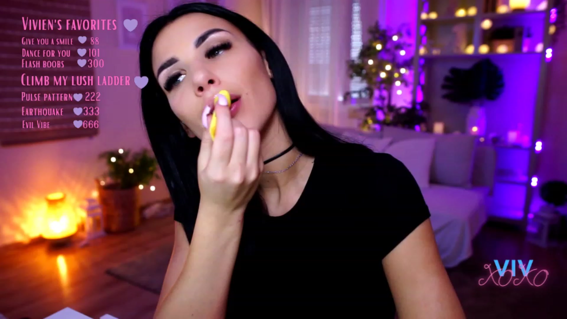 Gallery image thumbnail from kerelai's myfreecams stream on, 02/11/2023, 15:19 image 14 of 20