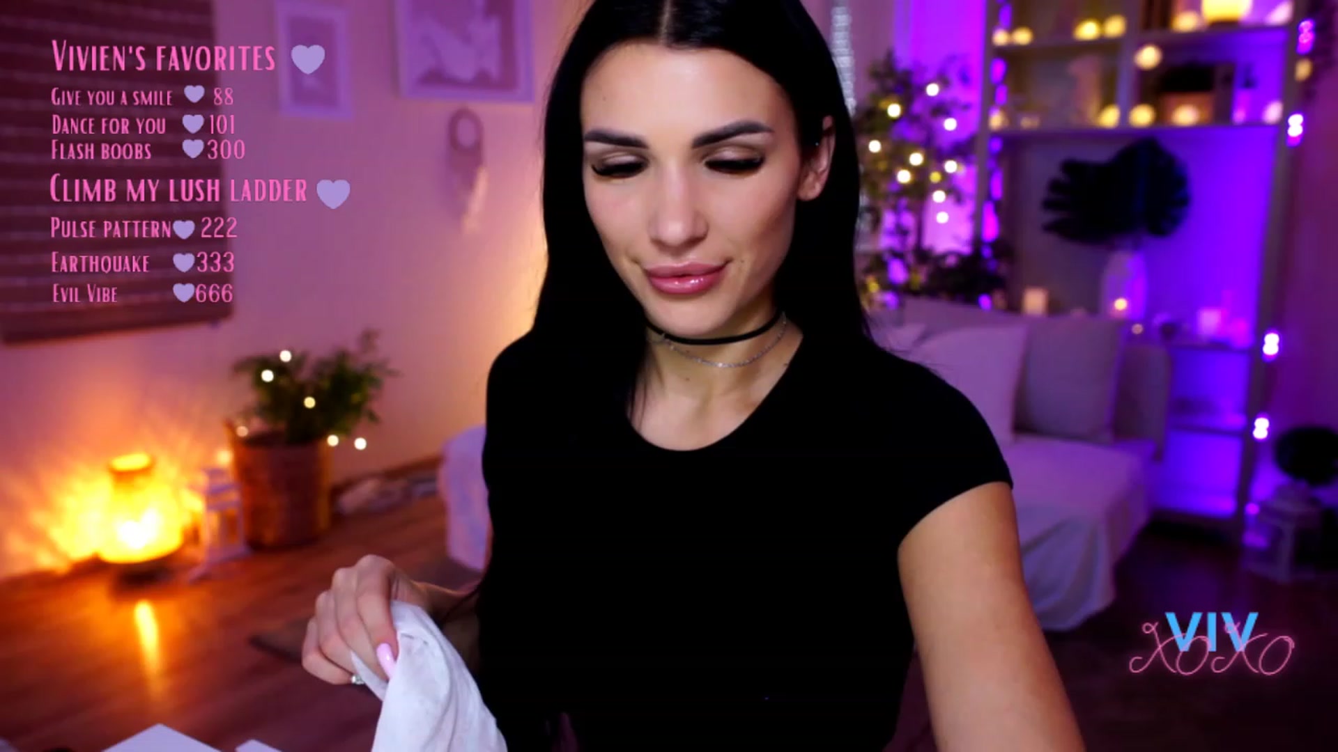 Gallery image thumbnail from kerelai's myfreecams stream on, 02/11/2023, 15:19 image 17 of 20