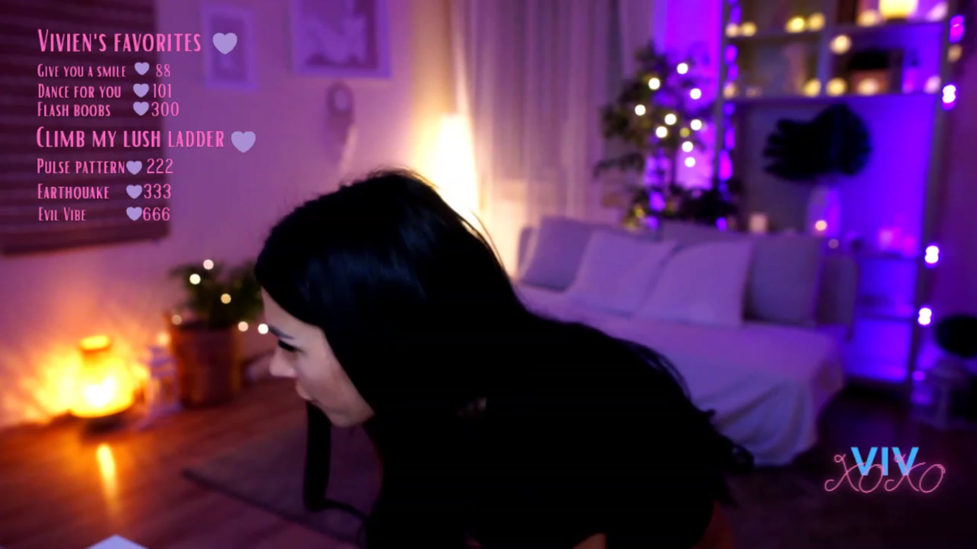 Gallery image thumbnail from kerelai's myfreecams stream on, 02/11/2023, 16:11 image 19 of 20