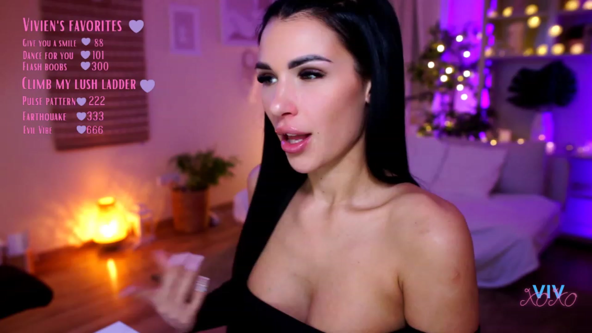 Gallery image thumbnail from kerelai's myfreecams stream on, 02/15/2023, 18:15 image 9 of 20