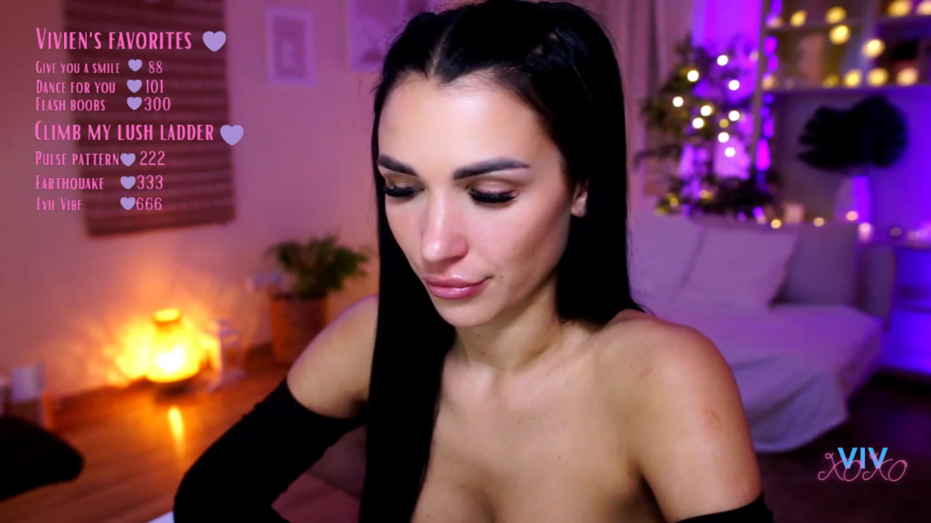 Gallery image thumbnail from kerelai's myfreecams stream on, 02/15/2023, 18:15 image 18 of 20
