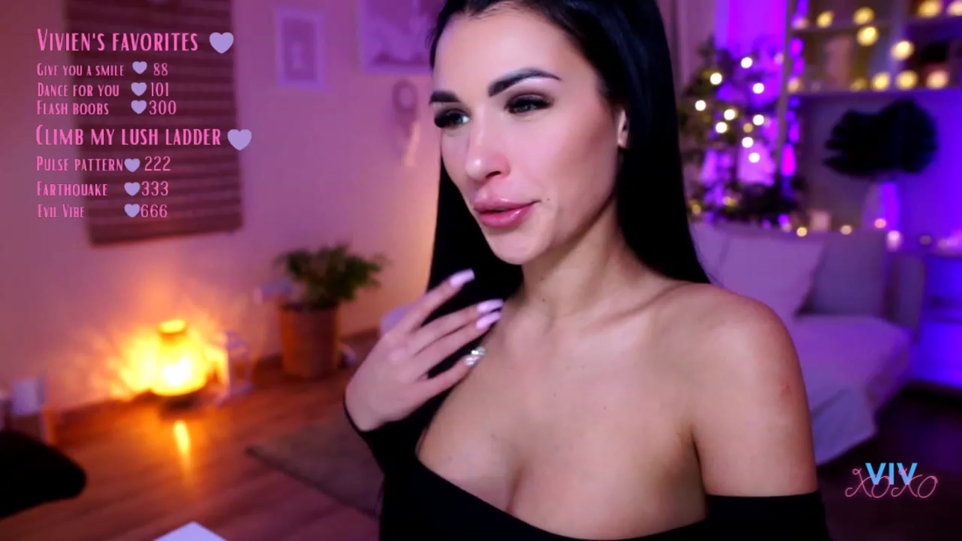 Gallery image thumbnail from kerelai's myfreecams stream on, 02/15/2023, 18:15 image 8 of 20
