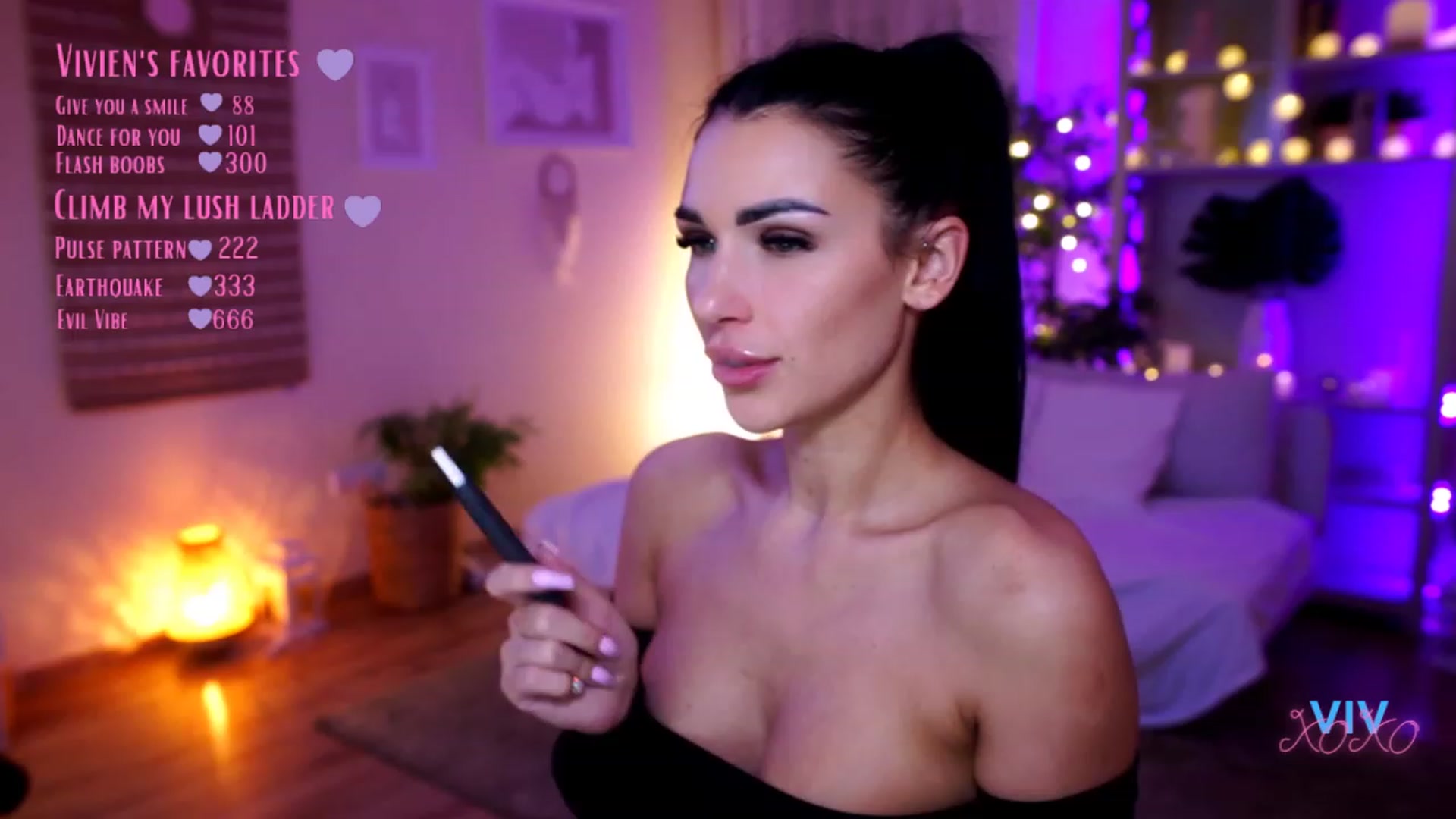 Gallery image thumbnail from kerelai's myfreecams stream on, 02/15/2023, 21:02 image 19 of 20