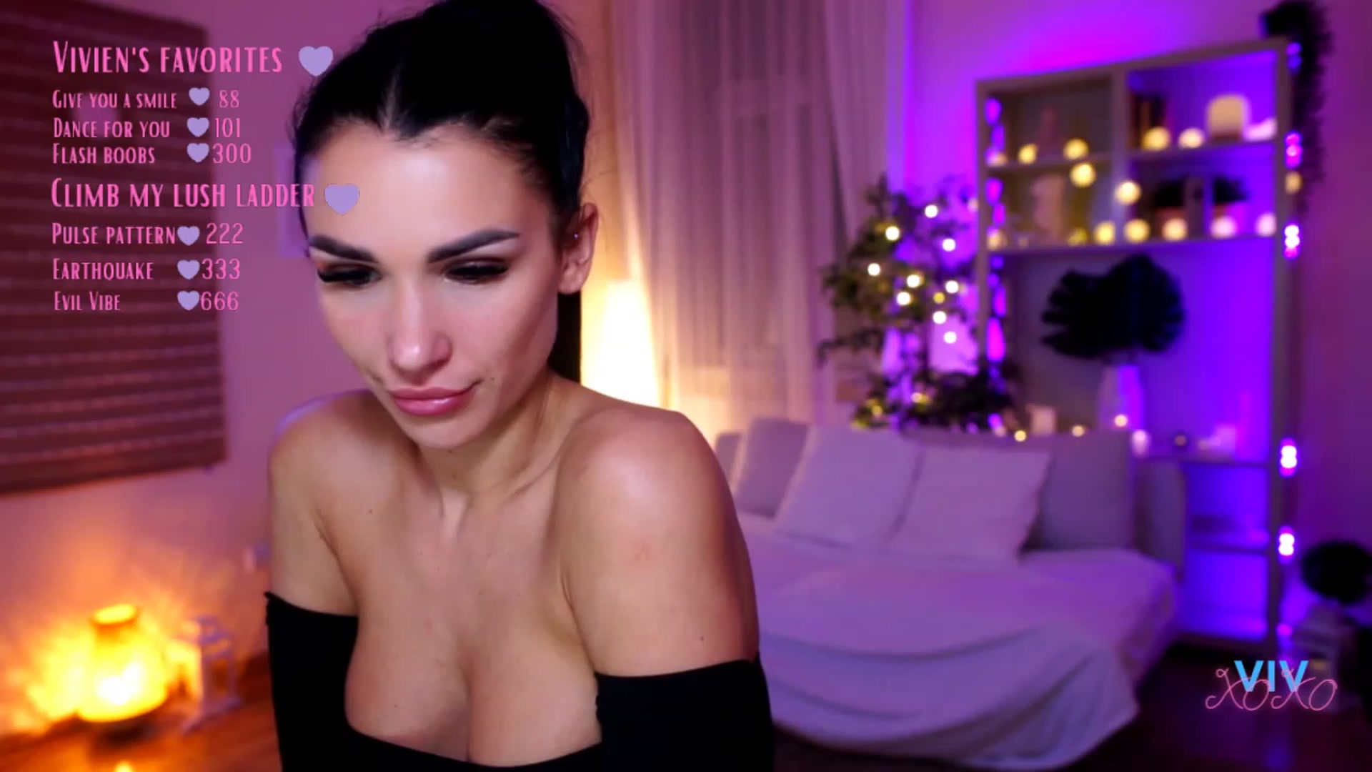 Gallery image thumbnail from kerelai's myfreecams stream on, 02/15/2023, 21:02 image 2 of 20