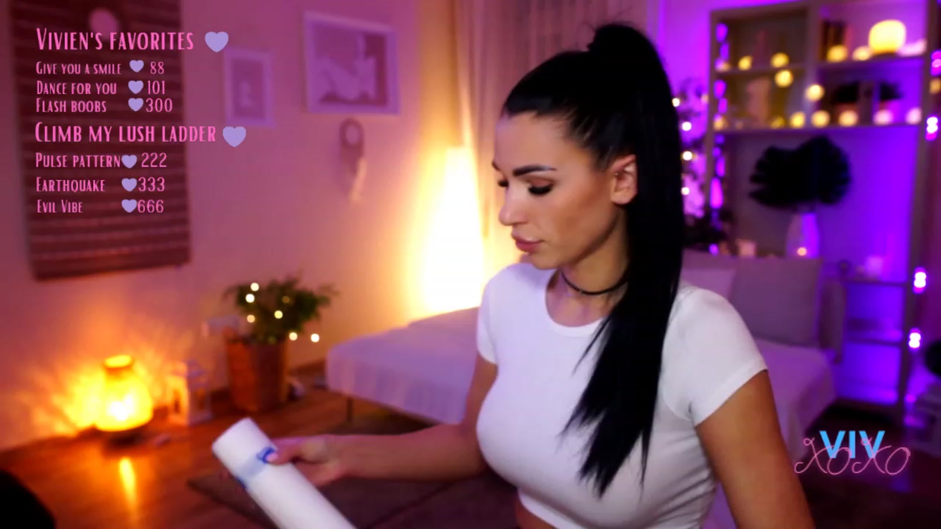 Gallery image thumbnail from kerelai's myfreecams stream on, 02/17/2023, 16:53 image 3 of 20