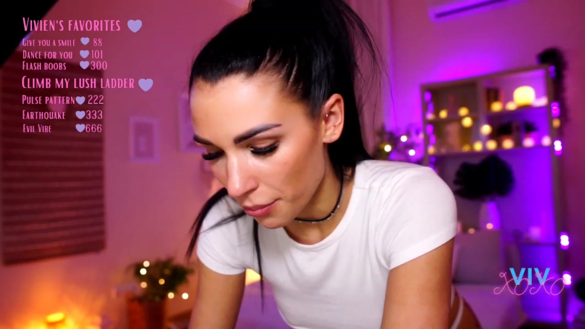 Gallery image thumbnail from kerelai's myfreecams stream on, 02/17/2023, 18:33 image 3 of 20