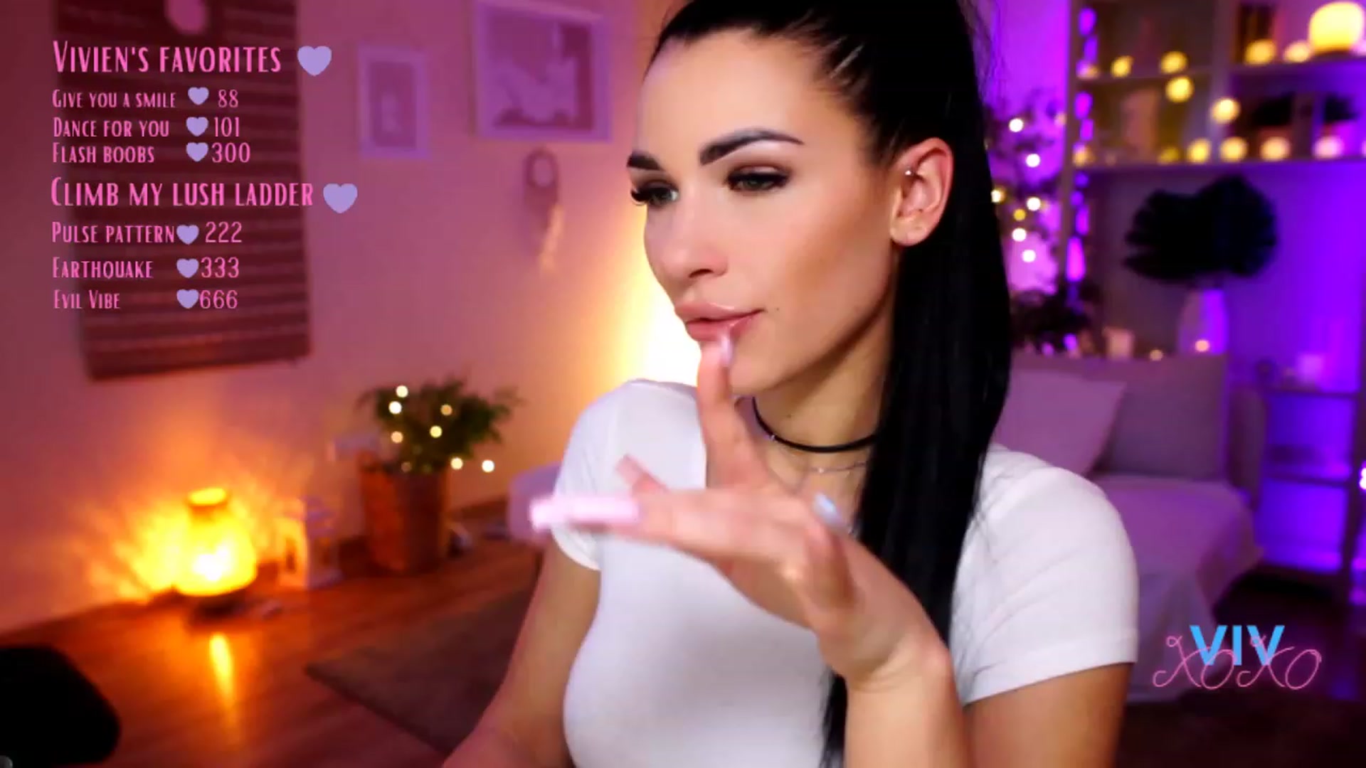 Gallery image thumbnail from kerelai's myfreecams stream on, 02/17/2023, 18:33 image 16 of 20