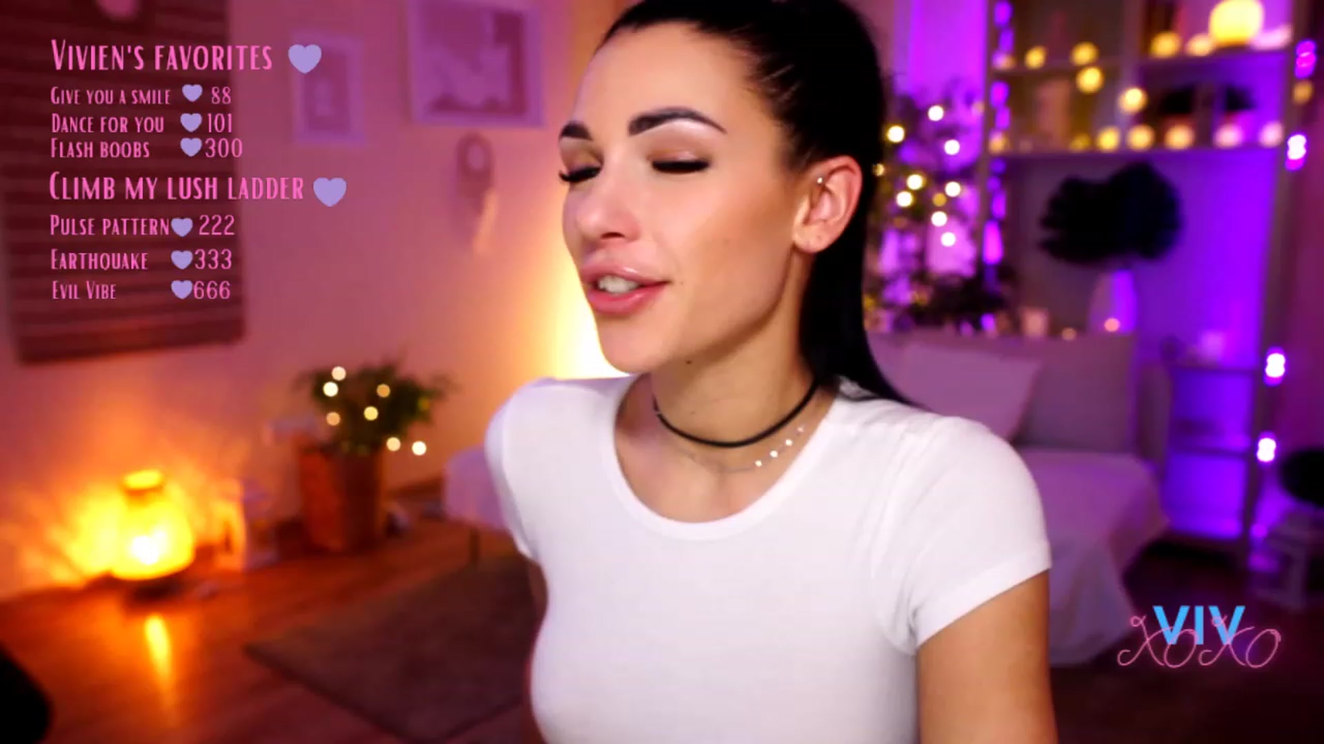 Gallery image thumbnail from kerelai's myfreecams stream on, 02/17/2023, 21:20 image 5 of 20