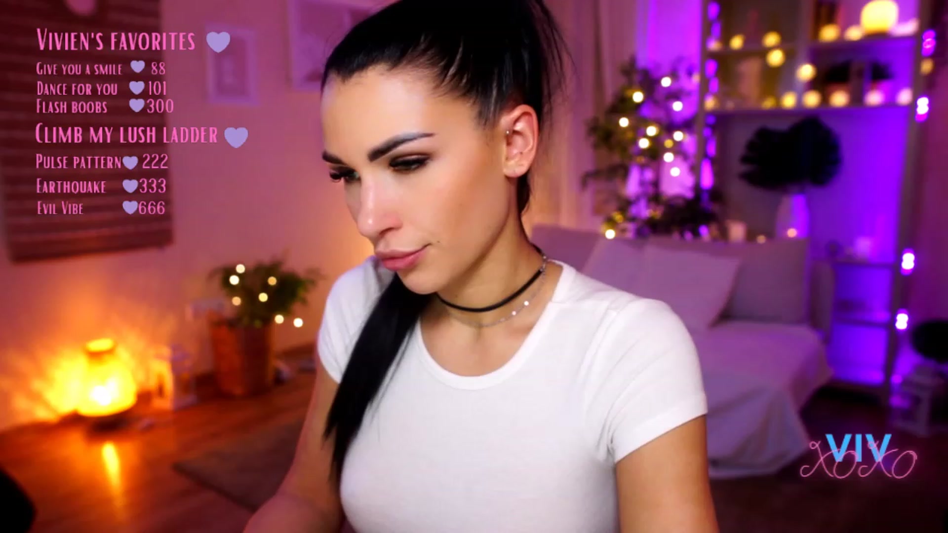 Gallery image thumbnail from kerelai's myfreecams stream on, 02/17/2023, 21:20 image 15 of 20
