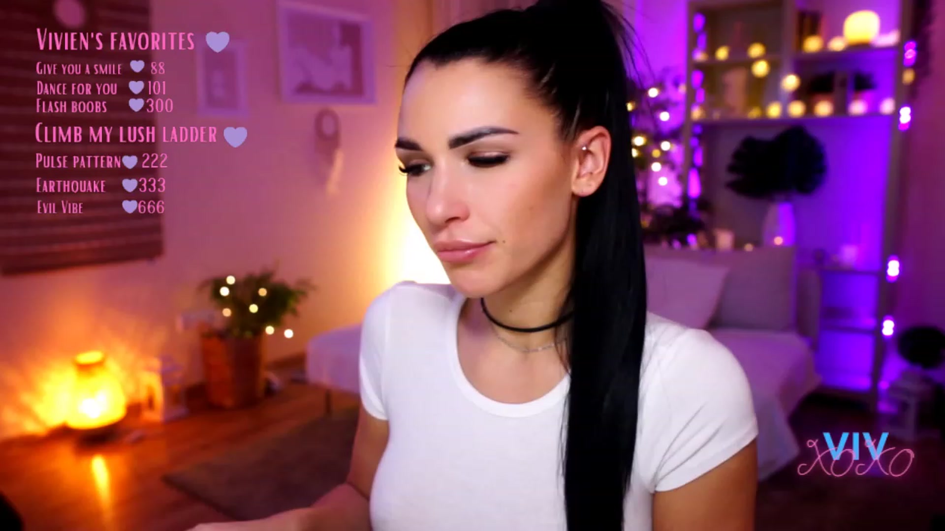 Gallery image thumbnail from kerelai's myfreecams stream on, 02/17/2023, 21:20 image 11 of 20