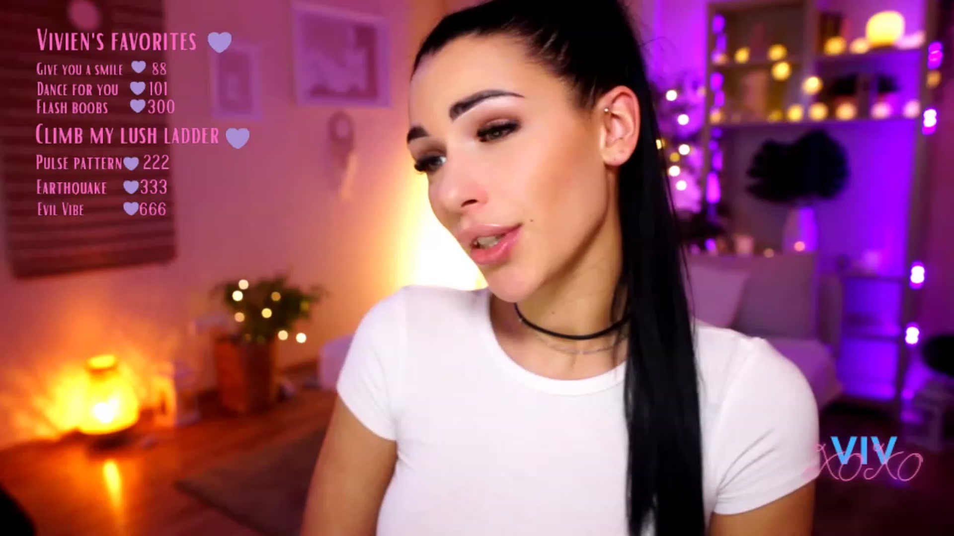 Gallery image thumbnail from kerelai's myfreecams stream on, 02/17/2023, 21:20 image 4 of 20