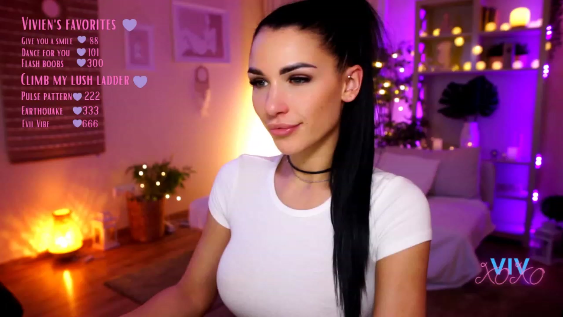 Gallery image thumbnail from kerelai's myfreecams stream on, 02/17/2023, 21:20 image 14 of 20