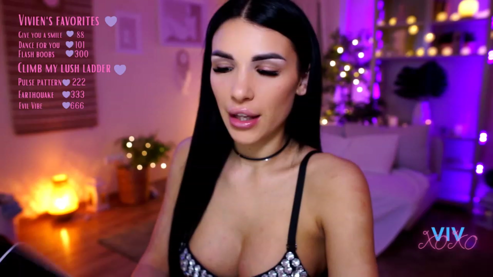 Gallery image thumbnail from kerelai's myfreecams stream on, 02/18/2023, 16:50 image 15 of 20