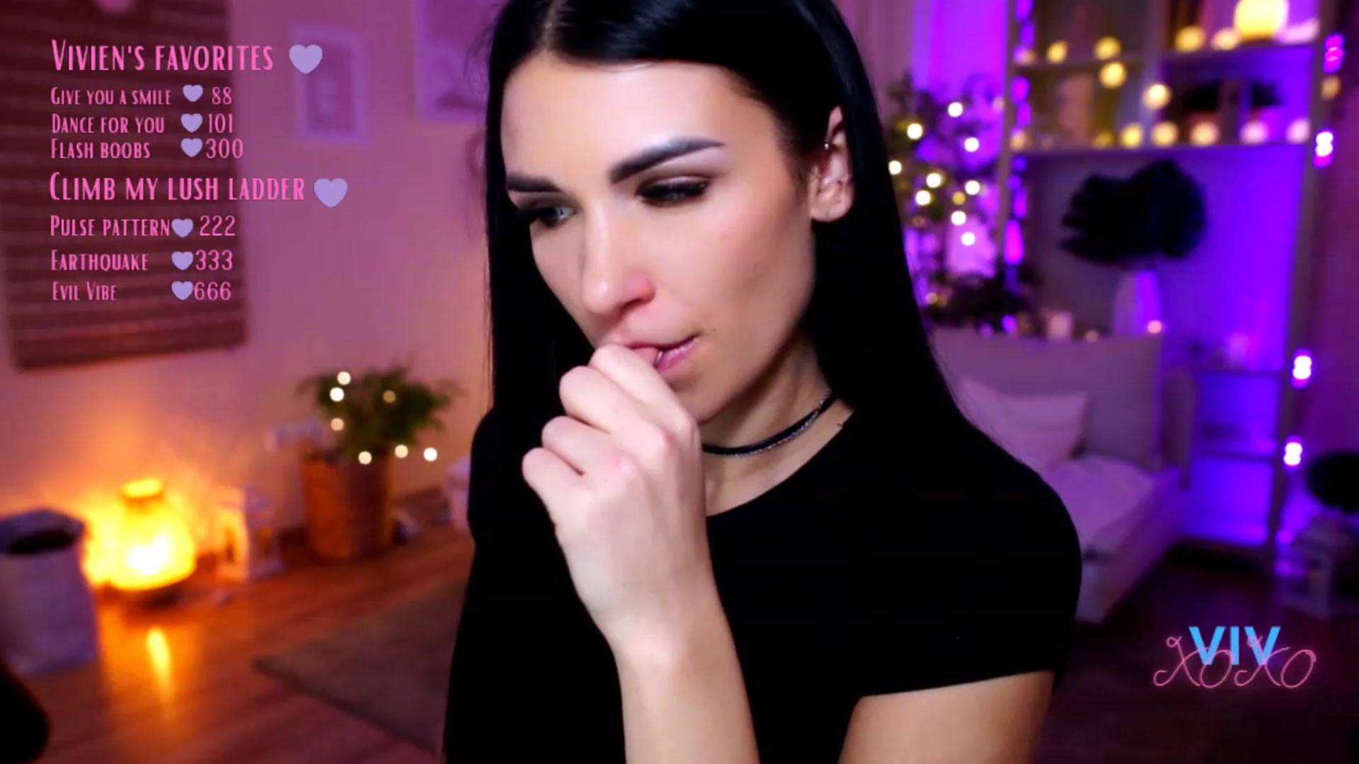 Gallery image thumbnail from kerelai's myfreecams stream on, 02/18/2023, 20:07 image 6 of 20